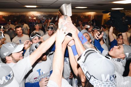 Dodgers clinch National League title to face Red Sox in 2018 World Series