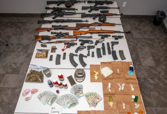   SWAT raids Gifford ‘drug den’, drugs, guns and money recovered