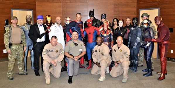 Austin PD Officers descend on children’s hospital in full superhero gear (Video)