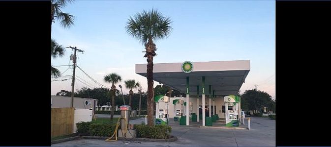 Three teens arrested with smash and grab burglary at Vero Beach BP Gas Station
