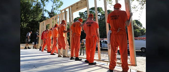 Florida inmates learn valuable job skills building homes for Habitat for Humanity