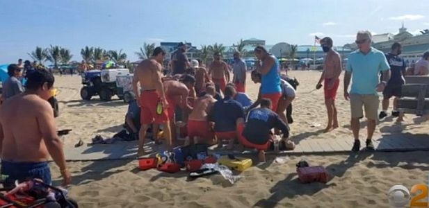 Fight breaks out over a girl on Point Pleasant, N.J. beach, two men stabbed