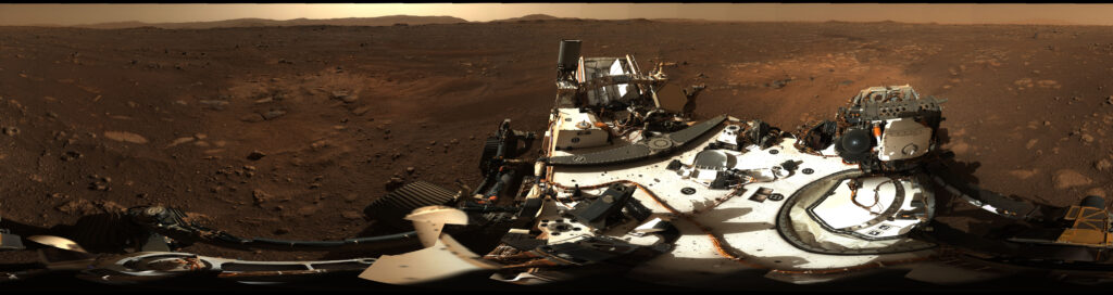 e News Today - NASA’s Rover makes its first test drive on the Martian surface