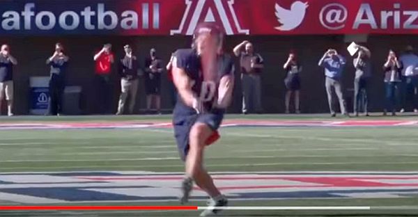 Ace News Today - World Record Catch: Rob Gronkowski catches football tossed from helicopter, 600 feet above the Earth