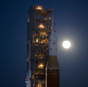 Ace News Today - NASA Mega Moon Rocket arrives at launchpad, rehearsals for moon launch begin