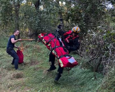 Ace News Today - Police Aviation Crew rescues injured hunter from the Ellicott City woods (Video)