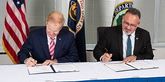 Ace News Today - NASA and US Department of Education hooking up to strengthen STEM education 