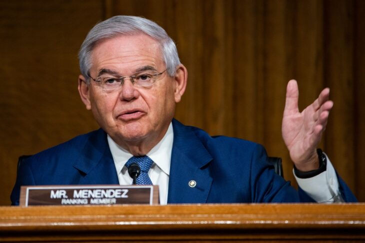 NJ Senator Robert Menendez and wife Nadine indicted, charged with bribery, extortion, fraud