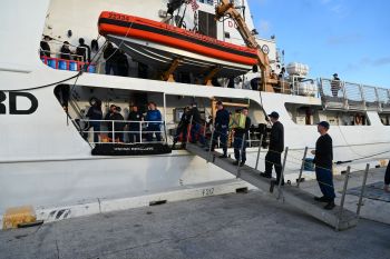 U.S. Coast Guard tangles with international drug boats and confiscate 4,800 pounds of cocaine worth more than $63M