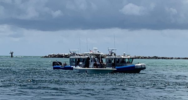 Search continues for 10-year-old girl last seen in the beach waters around Destin
