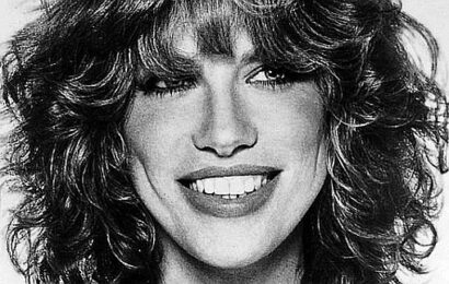 Carly Simon reveals Parkinson’s Diagnosis, and shares emotional journey of resilience and hope