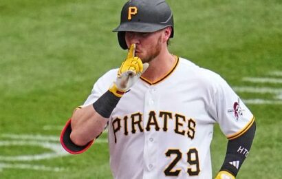 Ryan O’Hearn celebrates 33rd birthday with grand slam as Pirates hold off Cubs