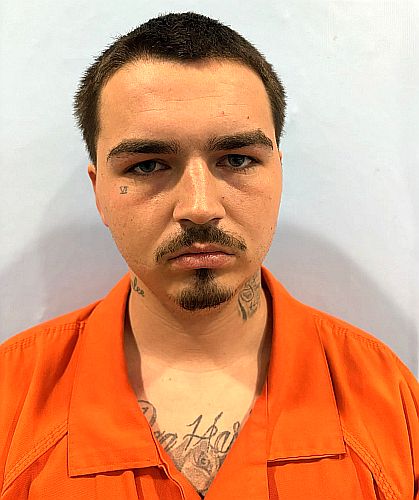 Ace News Today: Florida homeowner detains armed burglar at gunpoint after late-night vehicle break-ins